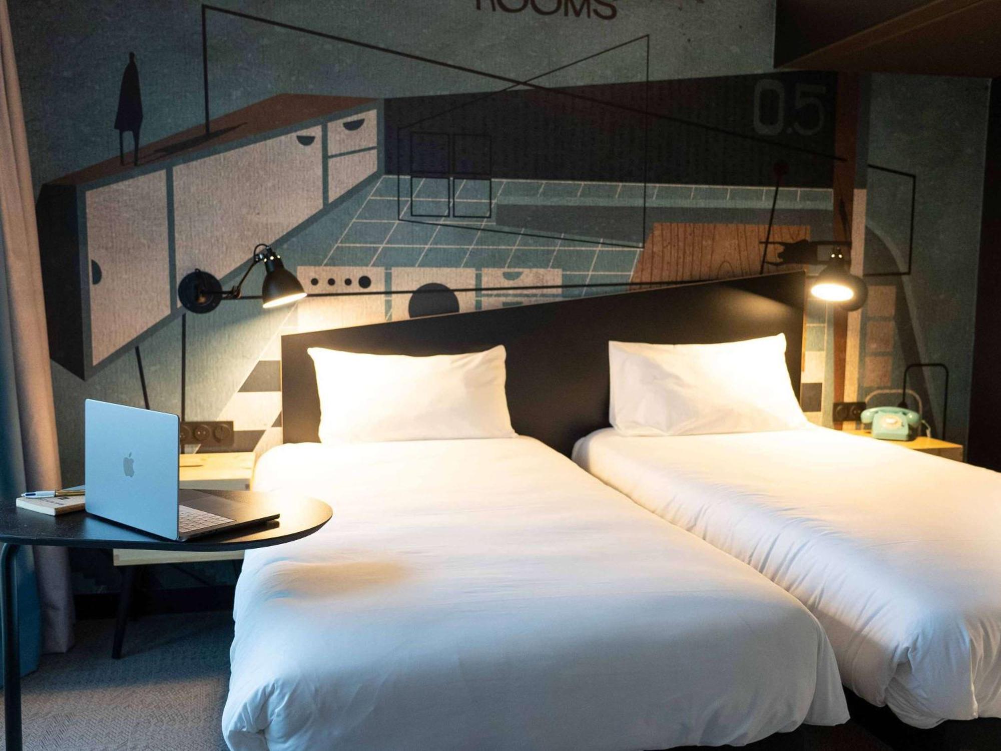 Ibis Styles Dreux Centre Gare Exterior foto