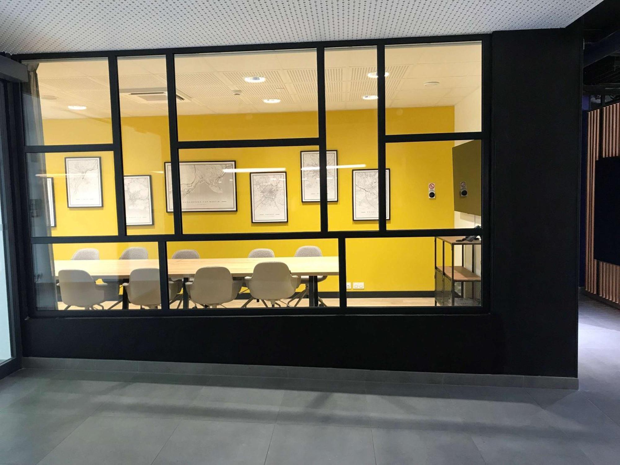 Ibis Styles Dreux Centre Gare Exterior foto