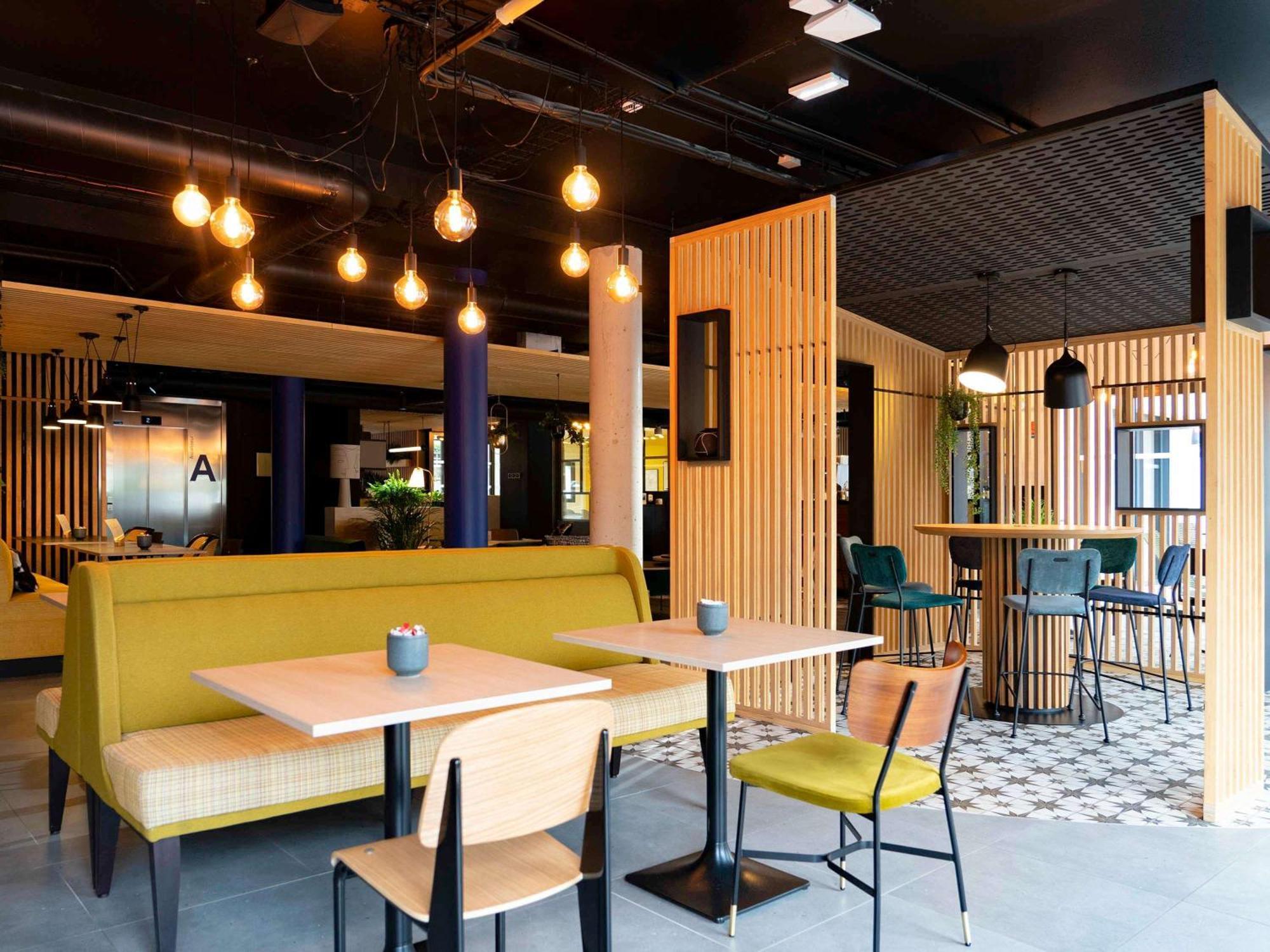 Ibis Styles Dreux Centre Gare Exterior foto