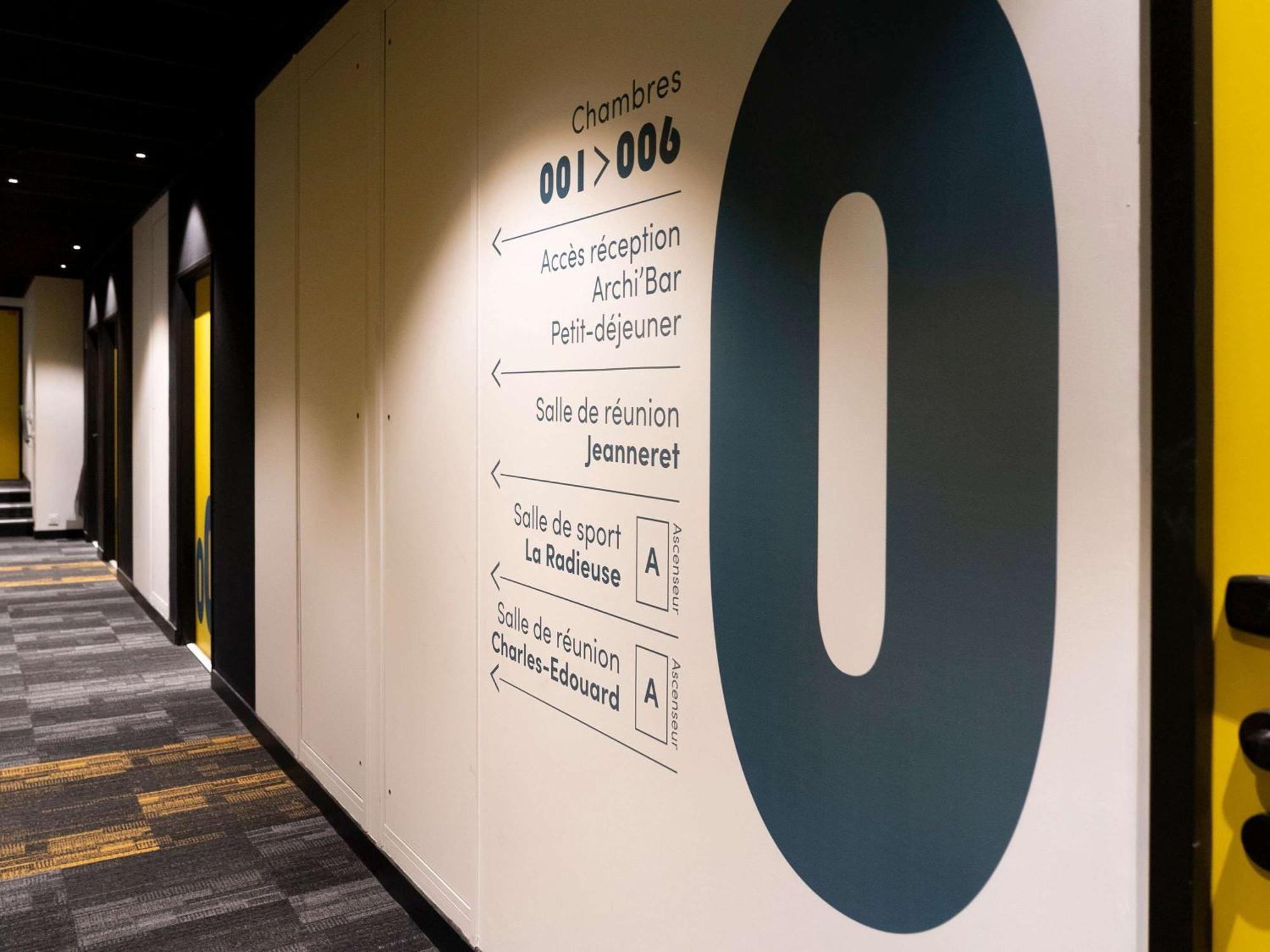 Ibis Styles Dreux Centre Gare Exterior foto